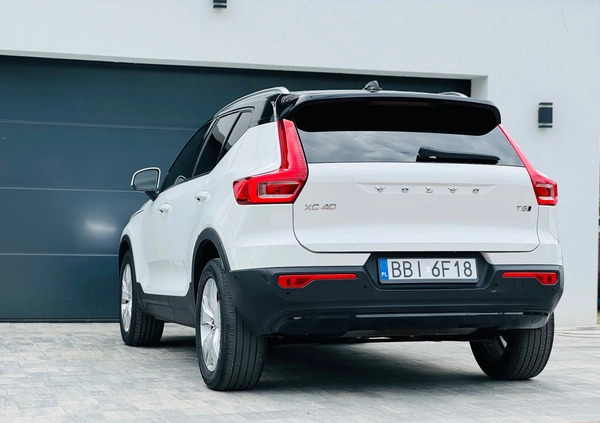 Volvo XC 40 cena 125000 przebieg: 92451, rok produkcji 2019 z Białystok małe 497